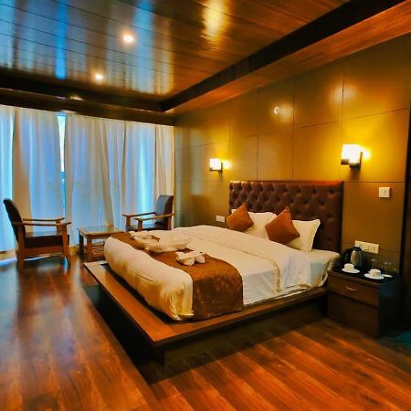 Vista Resort, Manali - ! Near Mall Road !! Hot & Cold Ac Rooms !! Best Selling !! Big Parking !! Luxury Collection !! Open Terrace !! Lift !! Playing Zone !! Property Of The Year ! Exterior foto