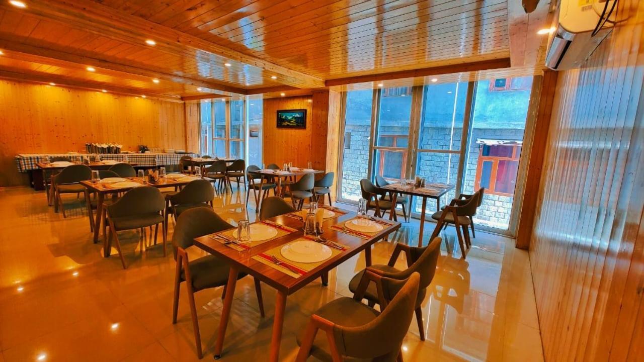 Vista Resort, Manali - ! Near Mall Road !! Hot & Cold Ac Rooms !! Best Selling !! Big Parking !! Luxury Collection !! Open Terrace !! Lift !! Playing Zone !! Property Of The Year ! Exterior foto