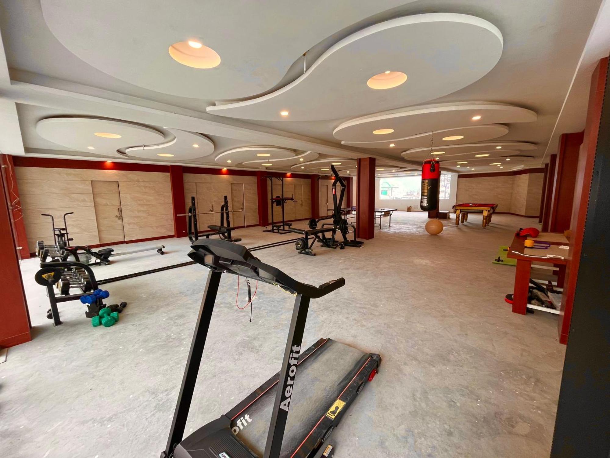 Vista Resort, Manali - ! Near Mall Road !! Hot & Cold Ac Rooms !! Best Selling !! Big Parking !! Luxury Collection !! Open Terrace !! Lift !! Playing Zone !! Property Of The Year ! Exterior foto