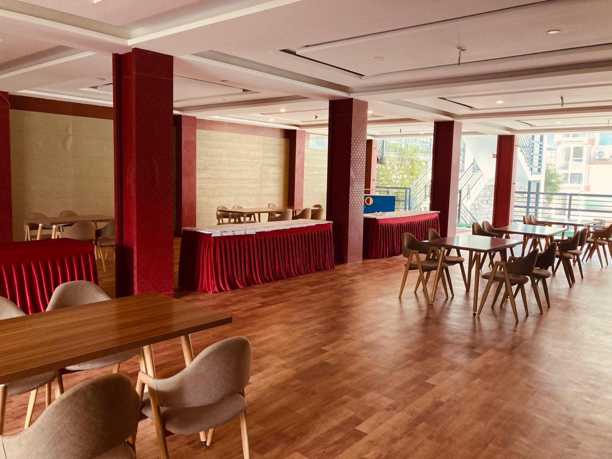 Vista Resort, Manali - ! Near Mall Road !! Hot & Cold Ac Rooms !! Best Selling !! Big Parking !! Luxury Collection !! Open Terrace !! Lift !! Playing Zone !! Property Of The Year ! Exterior foto
